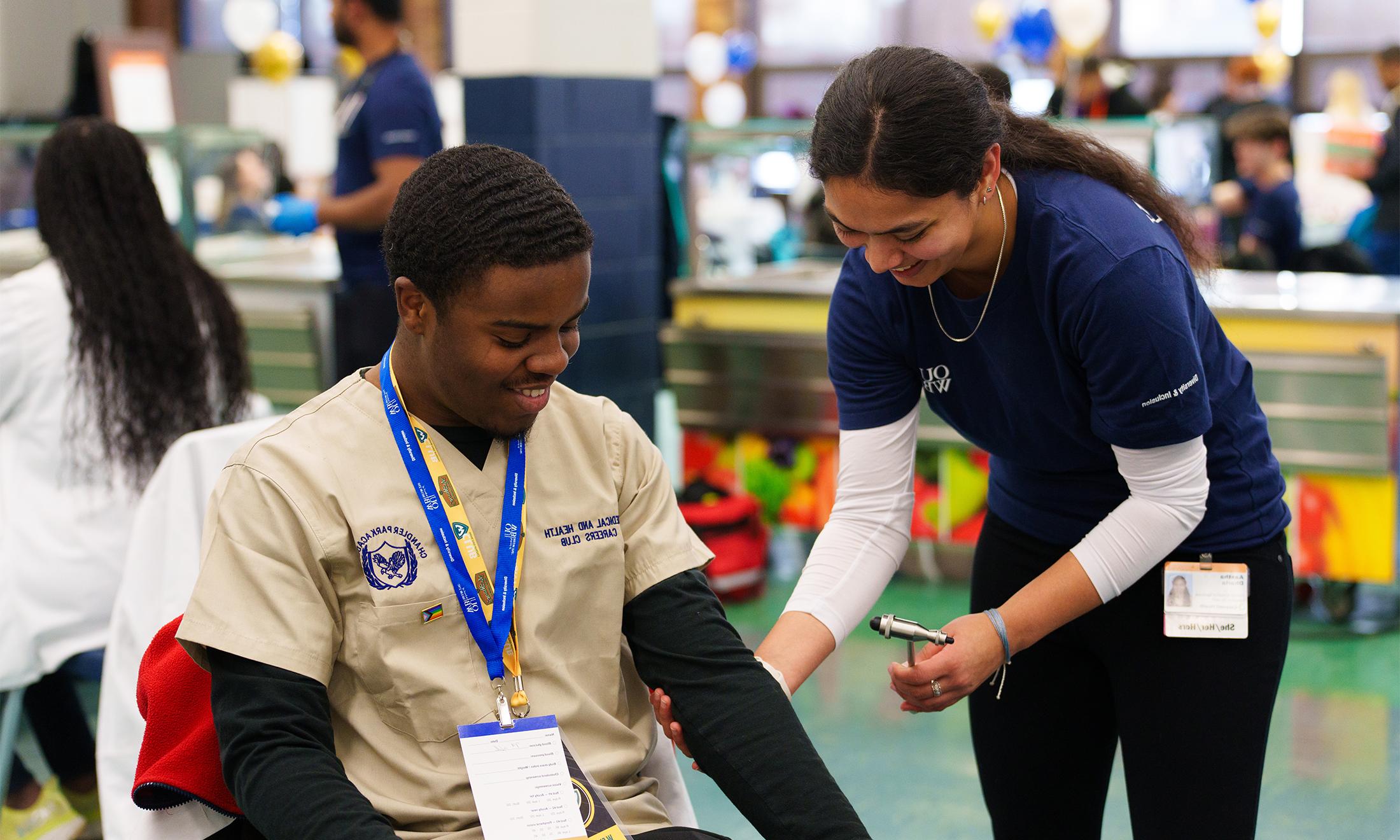 An image of a student volunteering